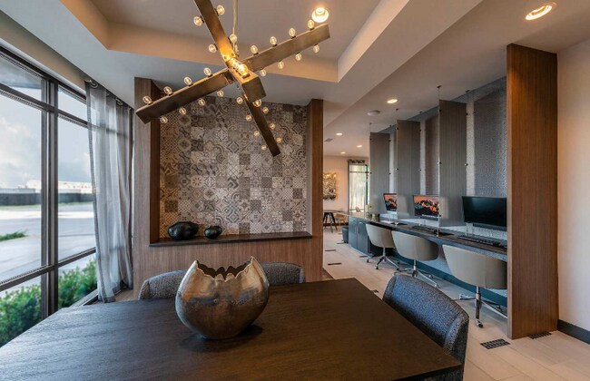 Photo - 3551 Wilshire Wy Unit 1125