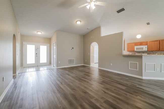 16011 Chichester Ct