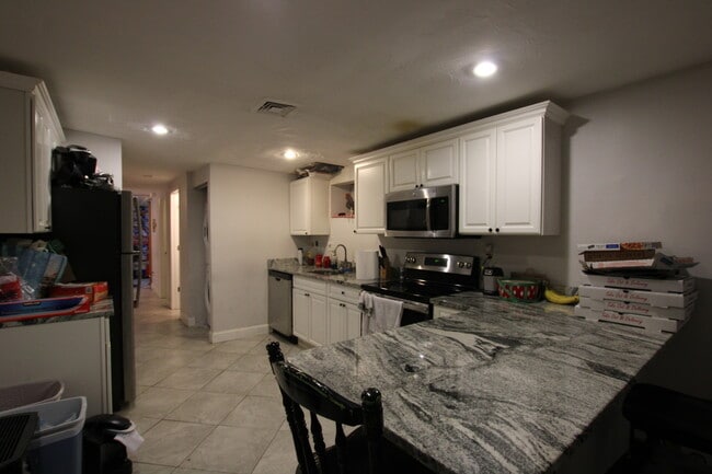 Building Photo - 58 Dudley St Unit 1T