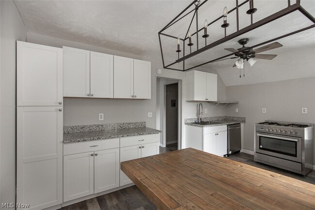 Photo - 3635 W 46th St Unit Up