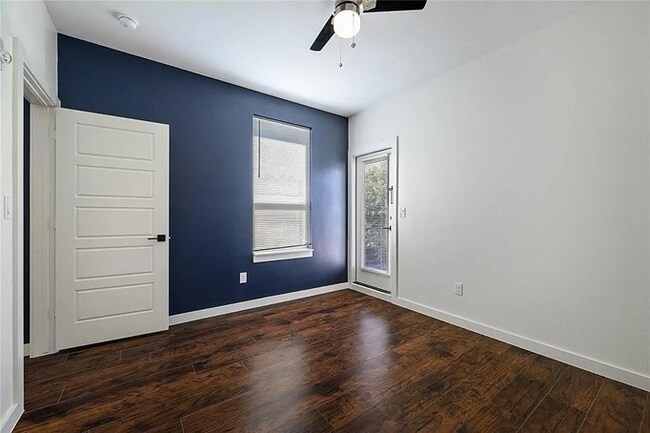 Photo - 800 S Welch St Unidad 207