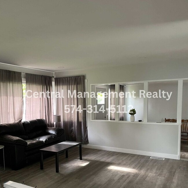 Photo - Updated 3 bedroom 1.5 bath home close to Notre Dame