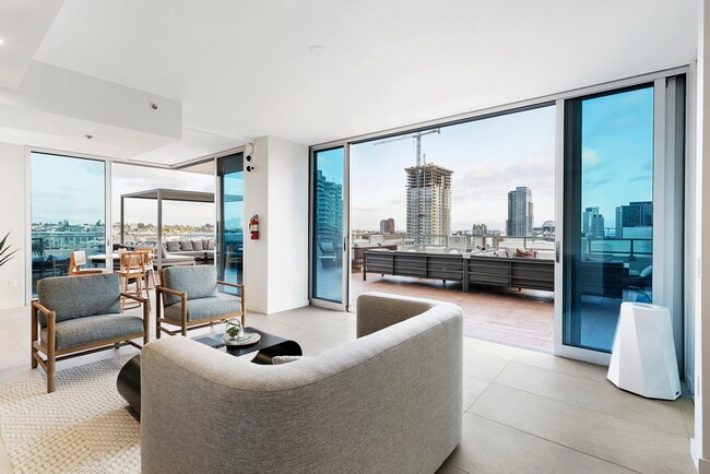 Vantage Pointe