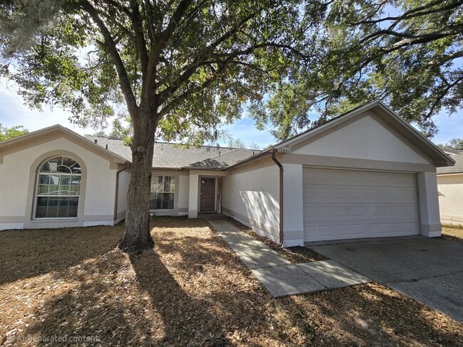 Building Photo - 10441 Deepbrook Dr