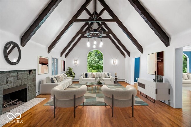 Photo - 6470 Around the Hills Rd