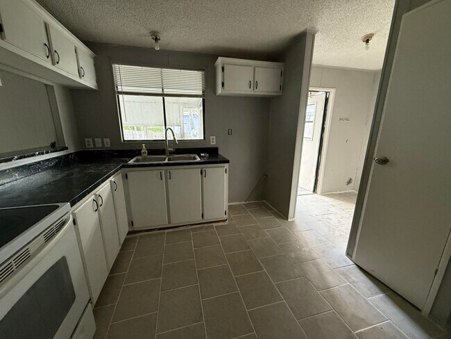 Photo - 9301 SE 61st Dr