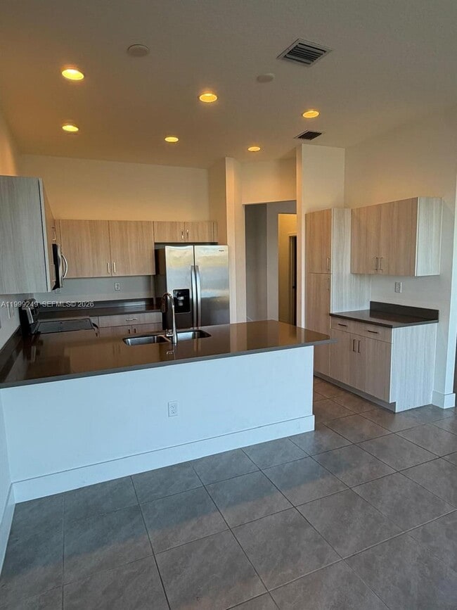 Photo - 5669 CERVA LN Ave