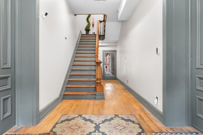 Photo - 291 Edmund Pl Unit 3