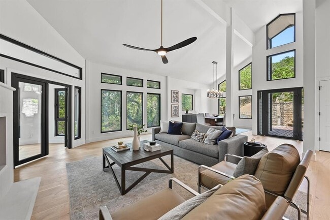Photo - 4207 Canyonside Trail