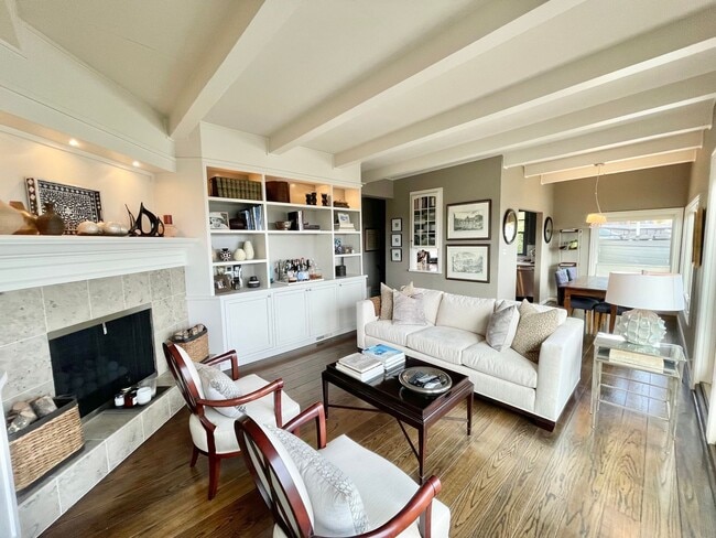 Photo - 3BR/2.5BA INCOMPARABLE Views!!! Prime Corona Heights Residence! 2 car parking and laundry! PROGRE...