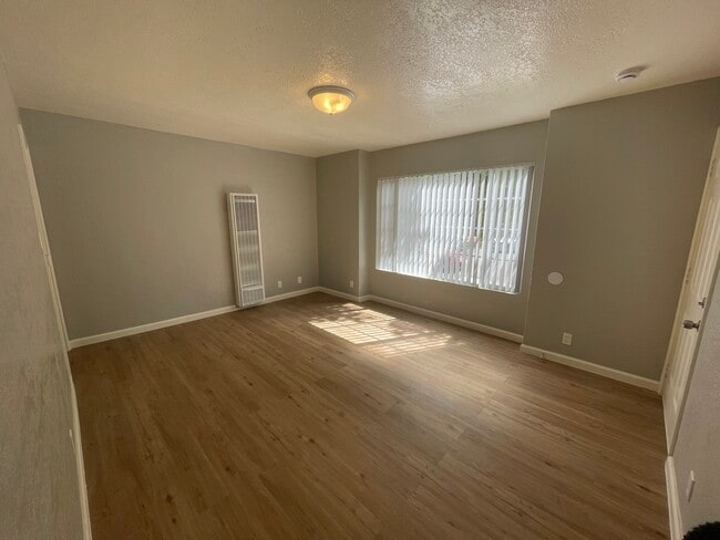 Photo - Garden Villas Apartments
