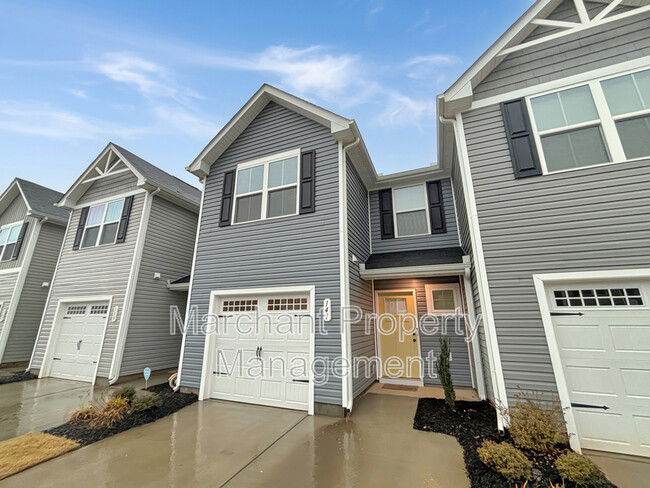 Photo - 141 Sarnesfield Wy Townhome