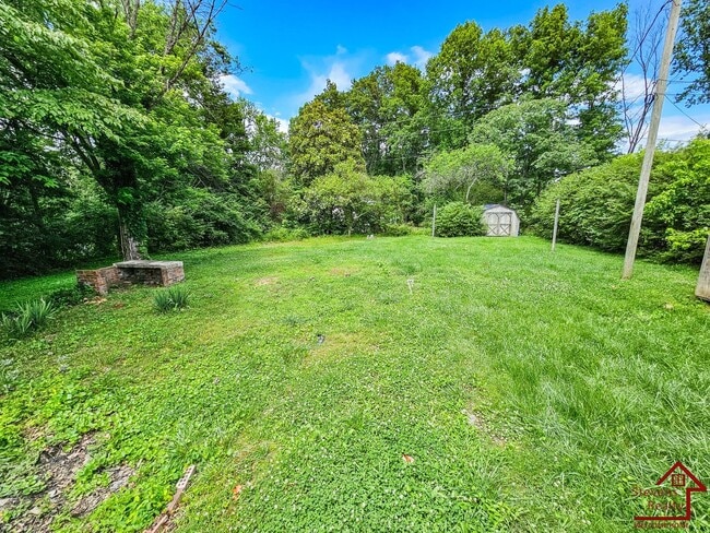 Photo - 412 Wedgewood St