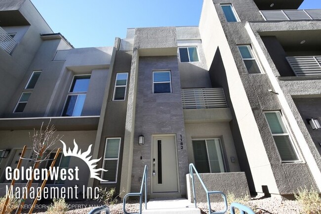 Sophisticated 4Bdm 4Ba New Build Townhome - Sophisticated 4Bdm 4Ba New Build Townhome