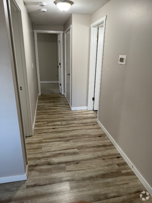 Building Photo - 2213 NW 59th St Unit B-2 Rental