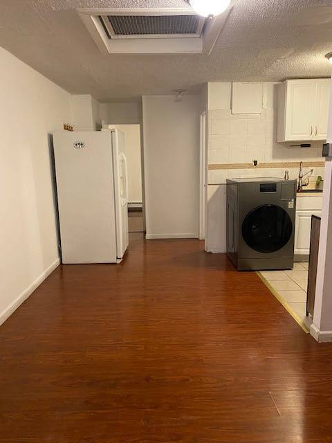 Photo - 20-03 26th St