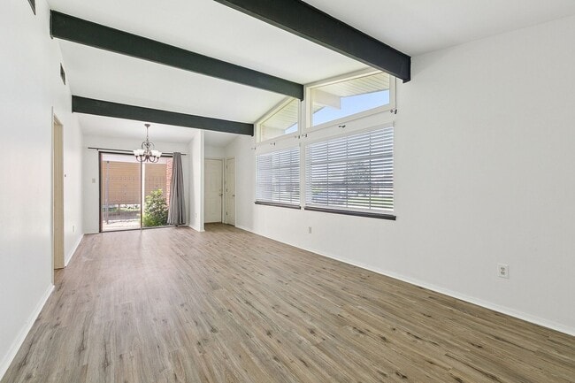 Photo - Cozy Oasis in Metairie: Your Dream Home Aw...