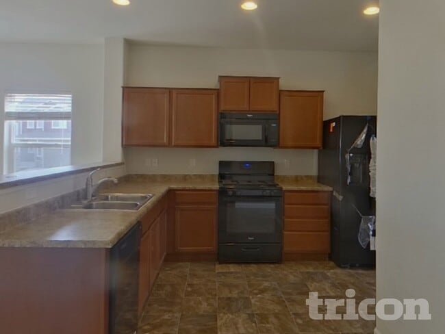 Photo - 6585 Kearsarge Dr