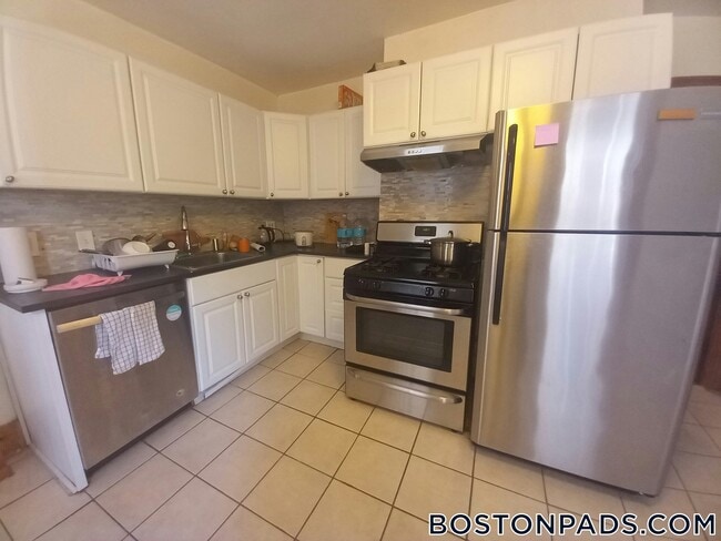 Building Photo - 42 Jay St