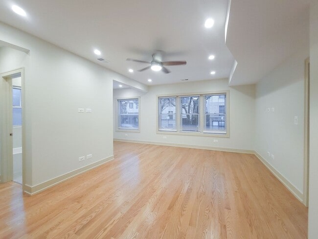 Photo - 3521-29 N. Broadway