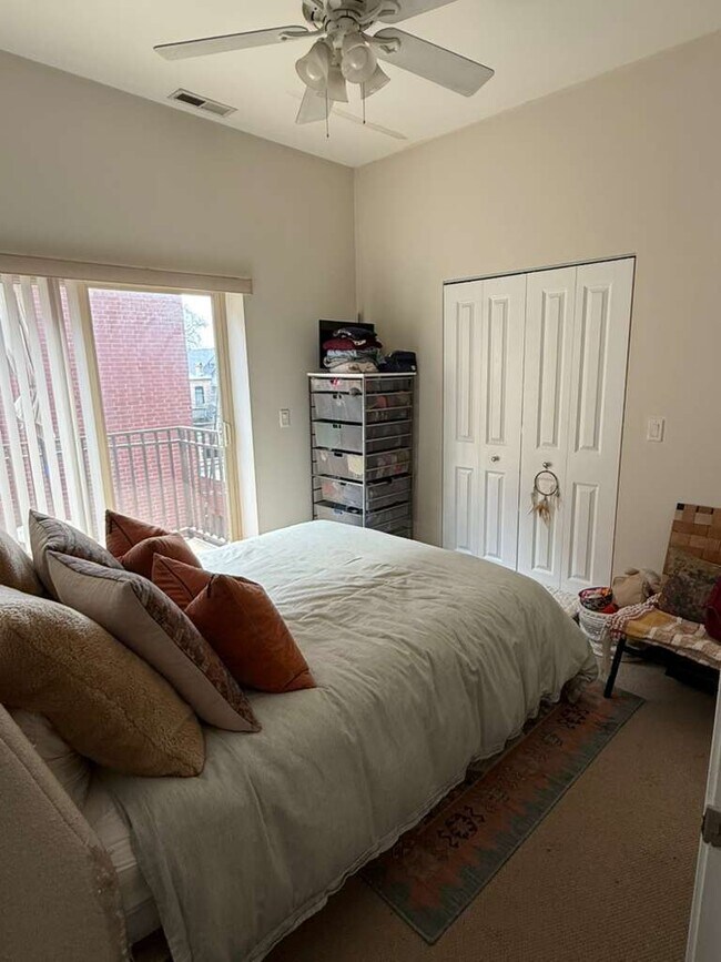 Photo - 807 W Lill Ave