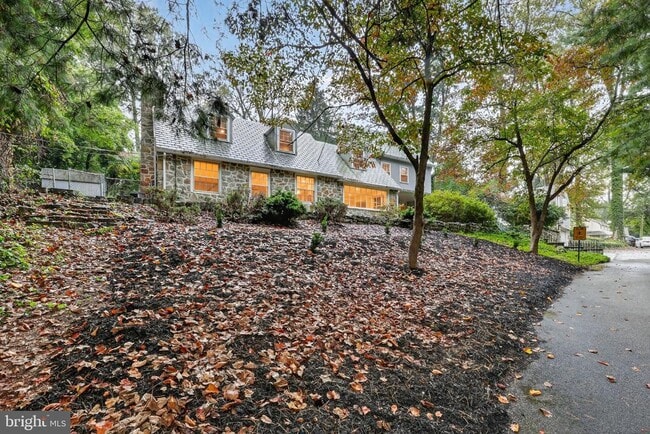 Photo - 829 Bryn Mawr Ave