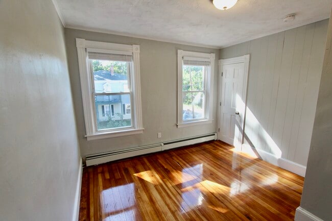 Photo - 248 Cross St Unit 1