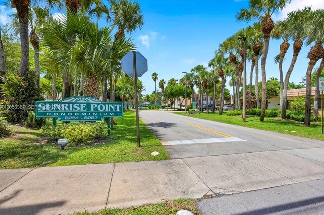 Photo - 8261 SW 128th St Unit 207