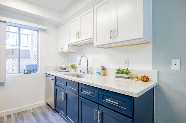 Photo - Magnolia Apartments