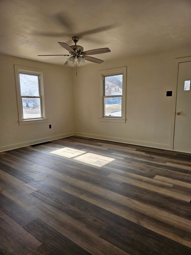 Photo - 101 N Forrest St