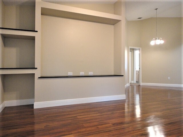 Photo - 1227 Cressford Pl