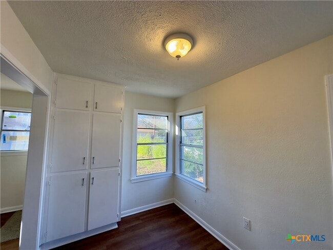 Photo - 1002 N 12th St