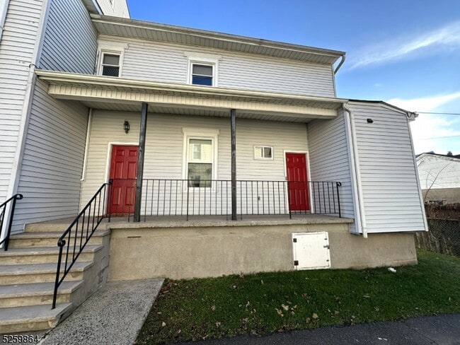 Photo - 89 Getty Ave