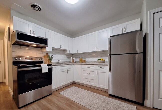 Photo - Elmwood Place Apartments