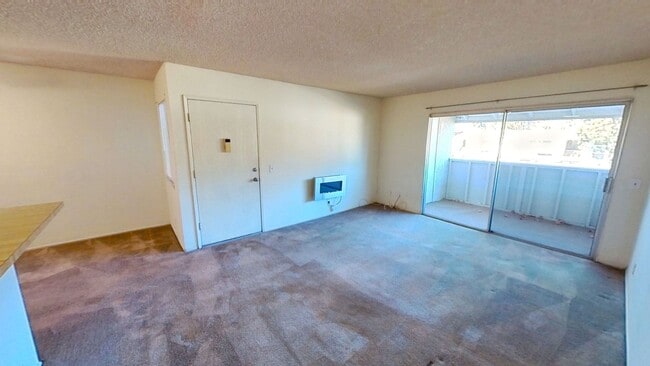 Photo - Charming 1 Bedroom 1 Bathroom Unit in Redl...