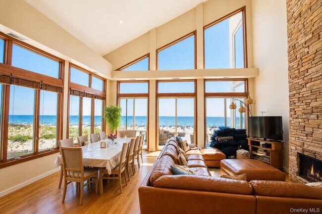Photo - 770 Shore Rd