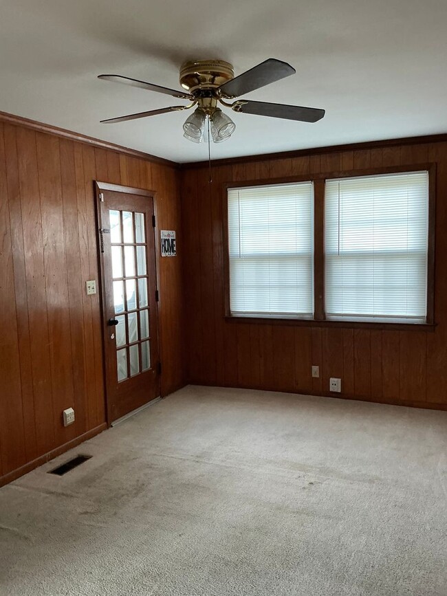 Photo - 2802 Thrush Dr
