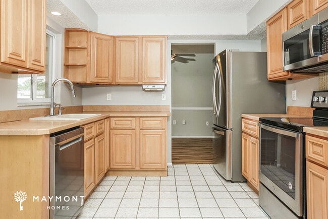 Photo - 1003 Southern Pine Ln