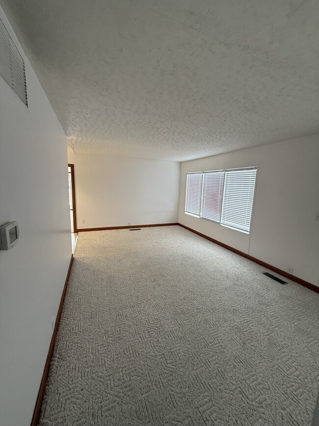 Photo - 1718 Syracuse Dr