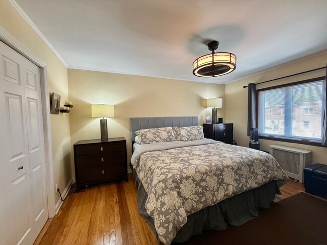 Photo - 6365 76th St
