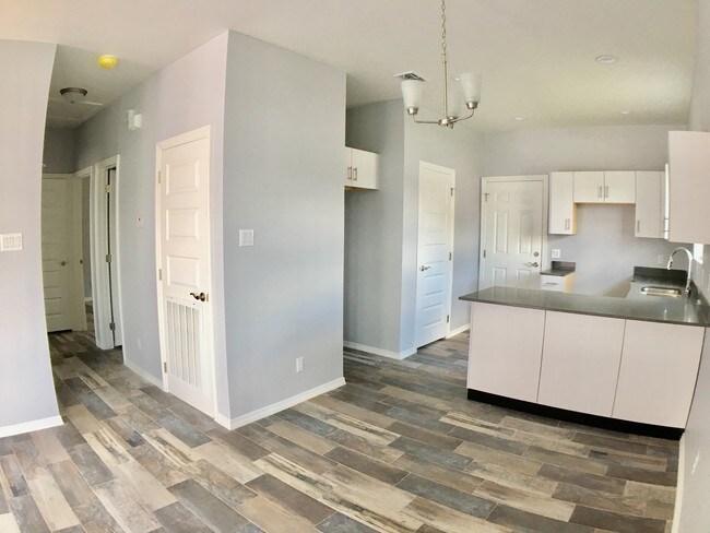 Photo - 417 Newport Ave Unit 2