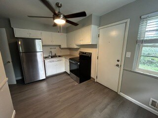 Photo - Nice 2 bedroom 1 Bath Townhome