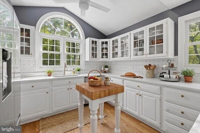 Photo - 5736 8th Rd N