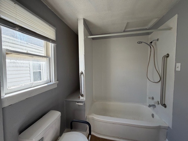 Photo - 317 Commercial St