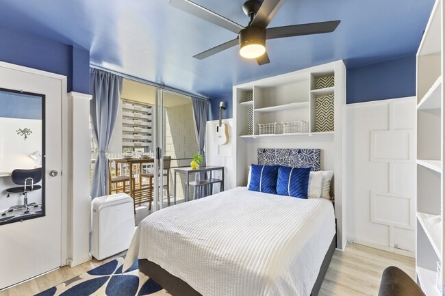 Photo - 249 Long Island St