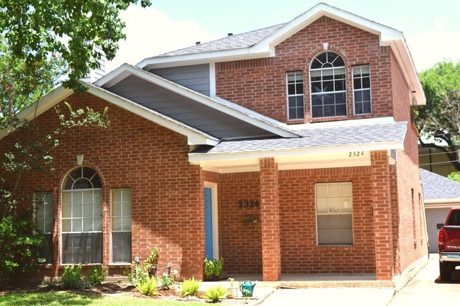 Photo - 2324 Sheridan St Unidad A