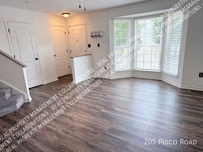 Photo - 205 Pidco Rd
