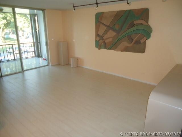 Photo - 3660 Inverrary Dr Unit 2f