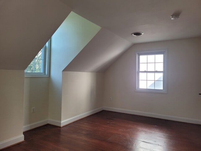 Photo - 18 W King St Unidad Apt 1