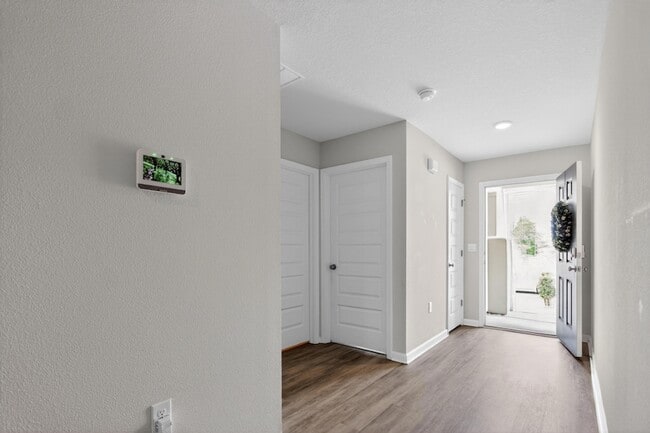 Photo - 6817 Interlachen Ln